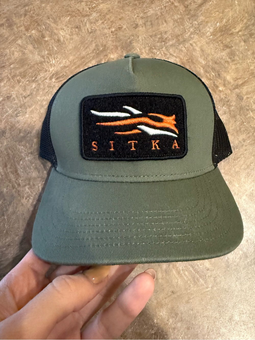 NWOT Sitka Gear Olive Green Logo Trucker Hat